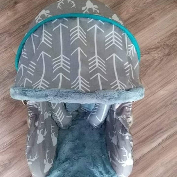 Carseat Canopy - Picture 1 of 2